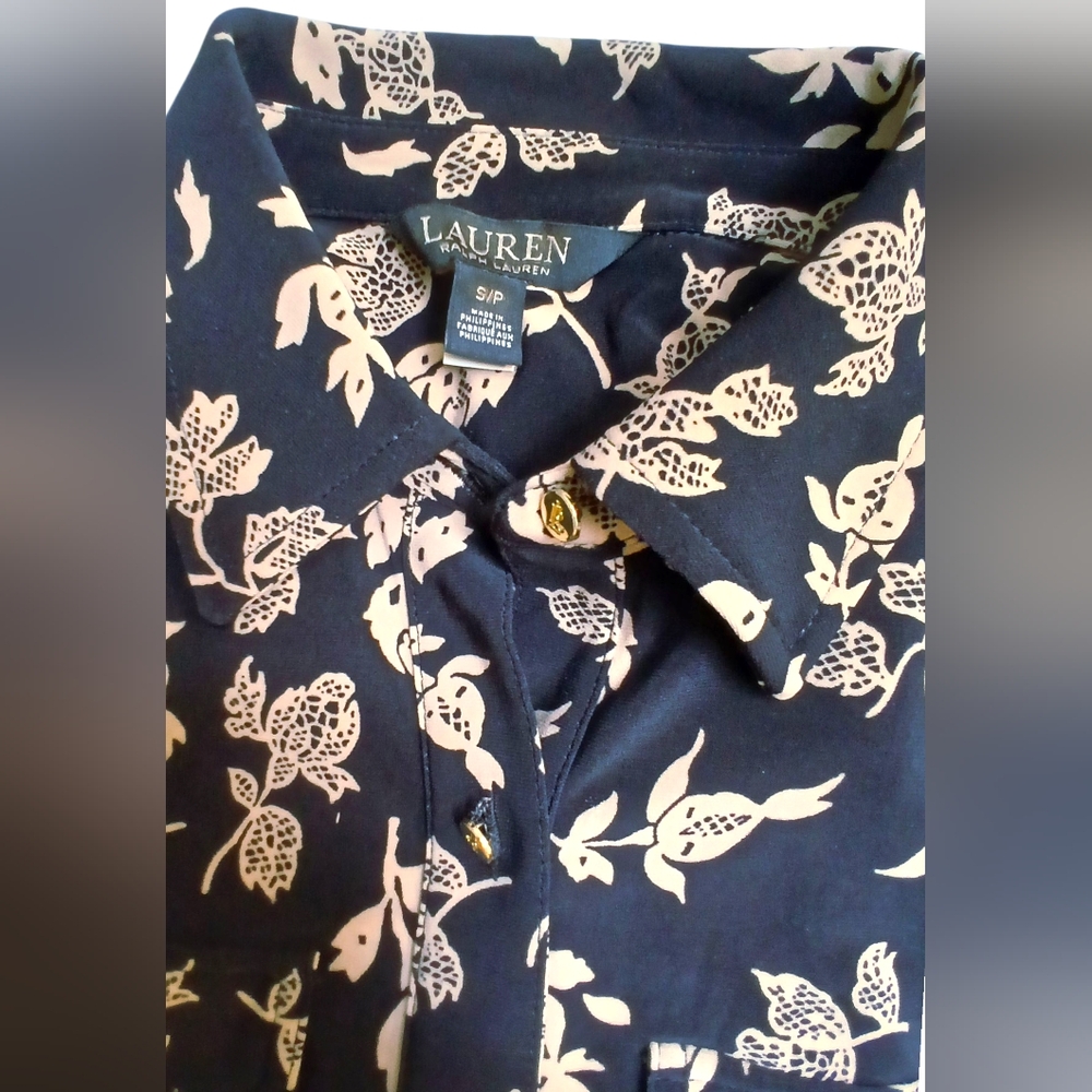 Lauren Ralph Lauren Women's Black Floral Stretch Button Up Blouse-Size SM NWOT - Picture 5 of 5